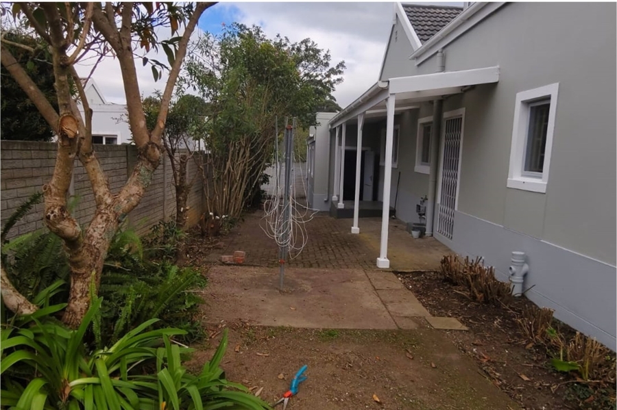 To Let 4 Bedroom Property for Rent in Heather Park Western Cape